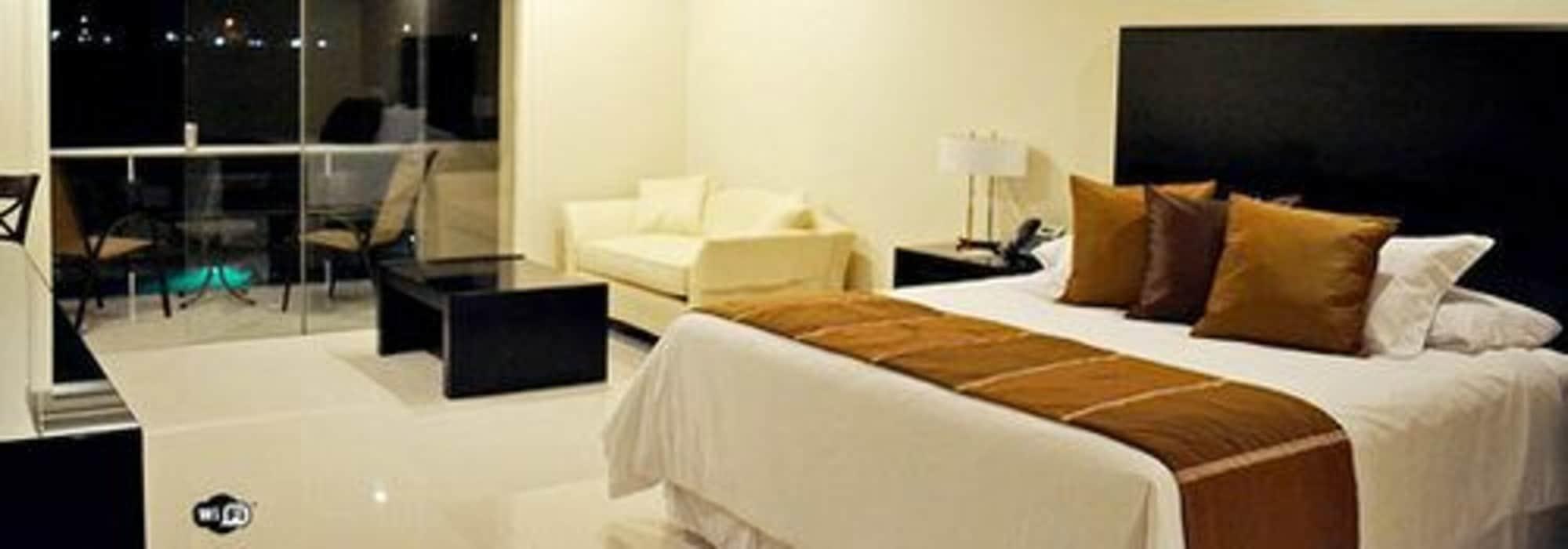 Sun Hotel Warnes Екстериор снимка
