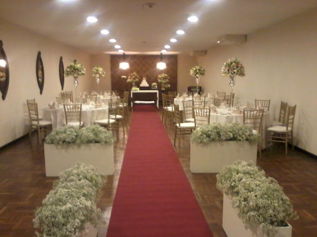 Sun Hotel Warnes Екстериор снимка
