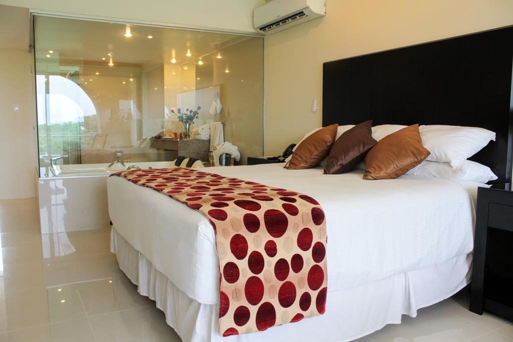 Sun Hotel Warnes Екстериор снимка