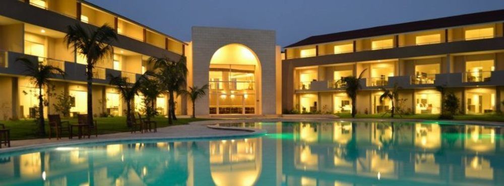 Sun Hotel Warnes Екстериор снимка