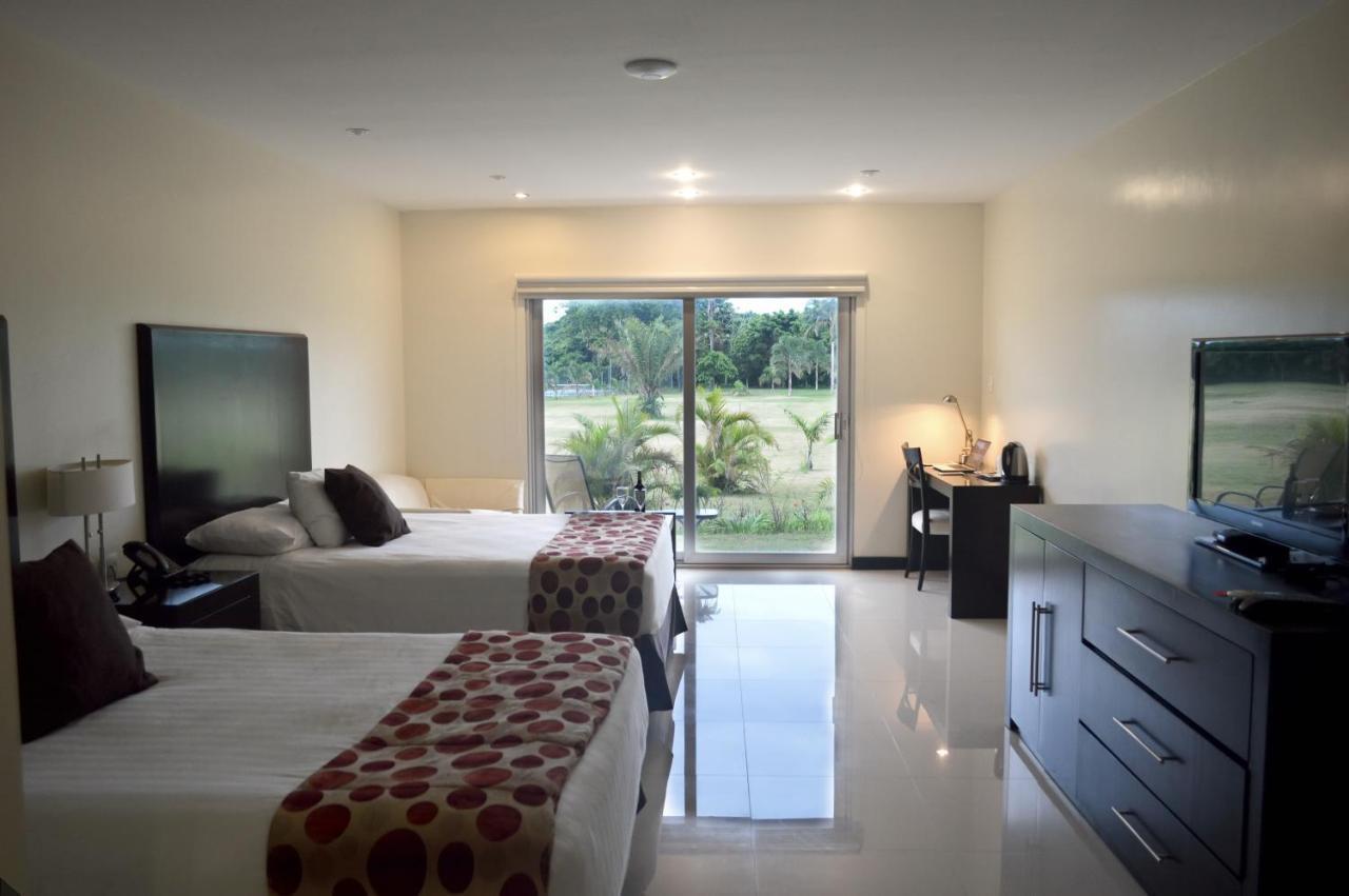 Sun Hotel Warnes Екстериор снимка