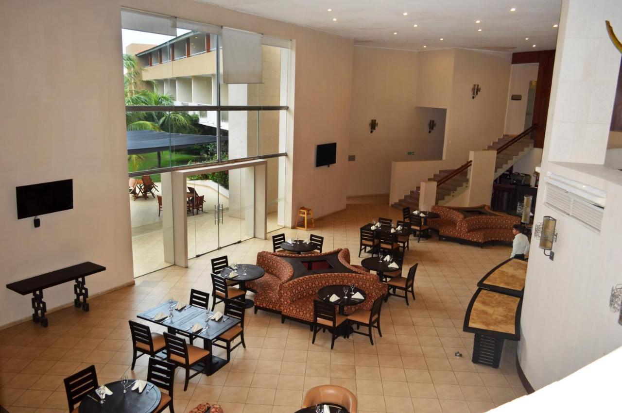 Sun Hotel Warnes Екстериор снимка