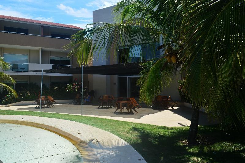 Sun Hotel Warnes Екстериор снимка